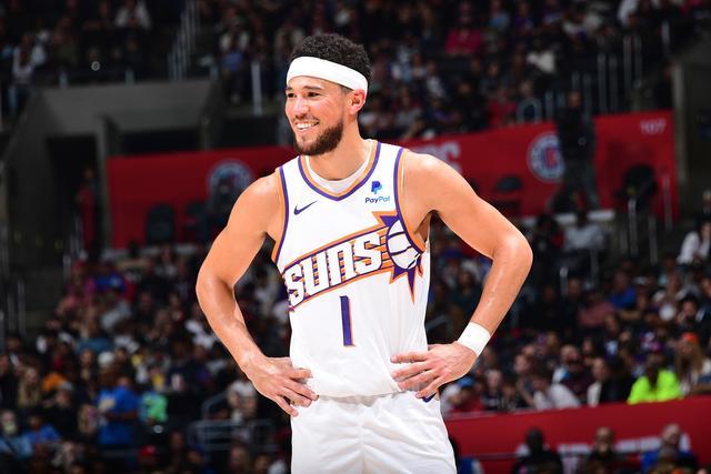 伊卡尔迪晒旺达视频：她闯入我家骚扰了我2小时