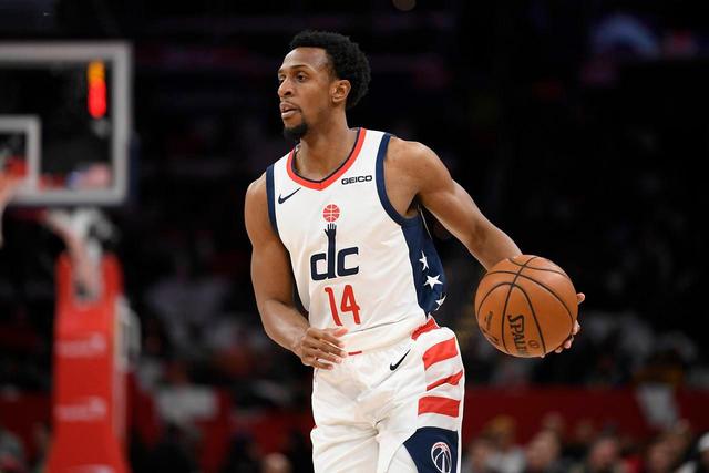 孙铭徽24+8广厦胜山东 崔永熙23分广州胜深圳