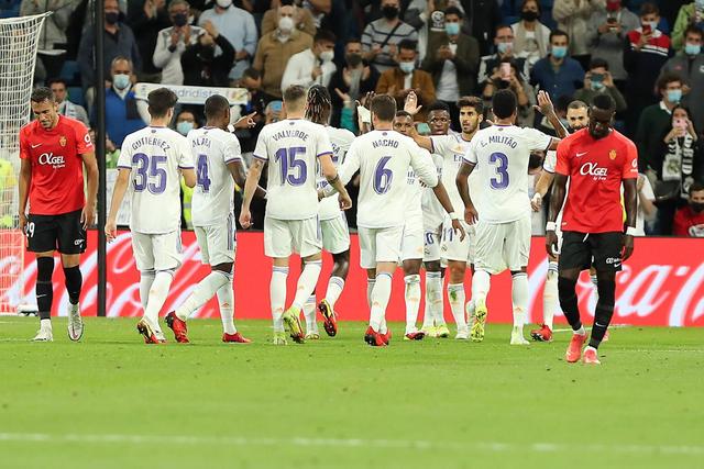 萨林杰35+22+12深圳获4连胜 广厦送北控3连败